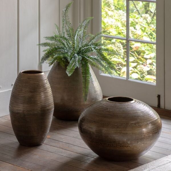 Artistic Aluminium Vase Arrow - Image 2