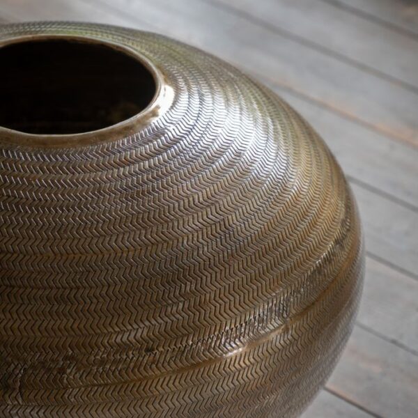 Artistic Aluminium Vase Arrow - Image 3